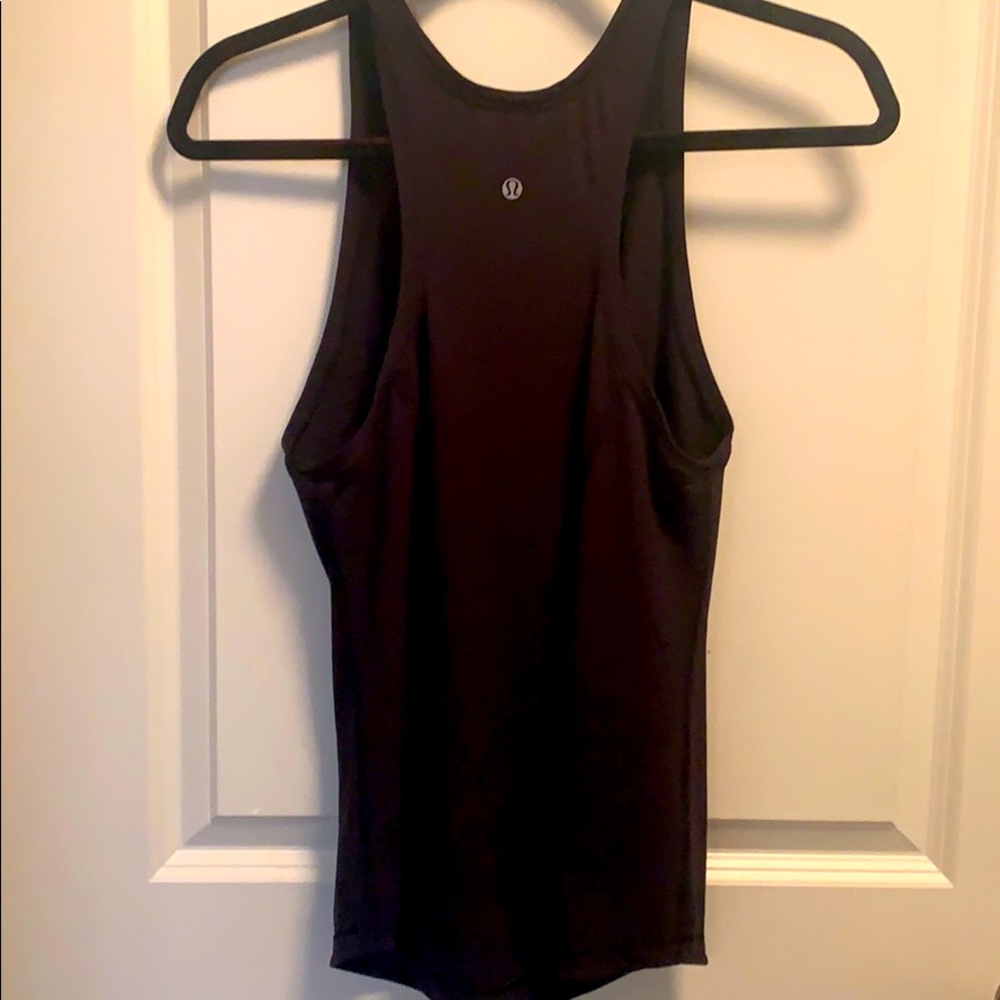 Lululemon black tank, size 6